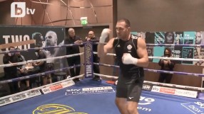 Пулев и Джошуа с открити тренировки, не се засякоха на ринга (ВИДЕО)