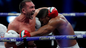 След зрелищен мач: Антъни Джошуа нокаутира Кубрат Пулев (ВИДЕО)