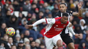 Маскирани атакуваха с бухалки футболист на 