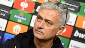 Моуриньо поема Бразилия