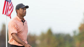 Тайгър Уудс се завърна на голф игрището заедно със сина си