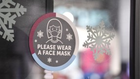 Отлаганията във Висшата лига продължават, Гуардиола повежда стачка