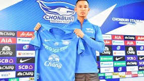 Най-богатият футболист ще играе в Азия