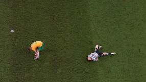 Реакцията на Меси, виждайки как децата му празнуват негов гол (ВИДЕО)