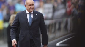 Радев продължава консултациите с АПС и МЕЧ 