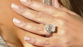 Коя знаменитост е получила най-скъпия годежен пръстен в историята?