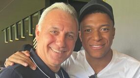 Мбапе като Стоичков - взе 