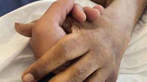 И синът на Пеле е в болницата до баща си