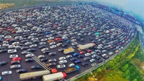 В Пекин можете да платите на някого 60 долара, за да ви спаси от задръстване