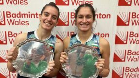 Сестри Стоеви спечелиха титлата в Кардиф (СНИМКИ+ВИДЕО)