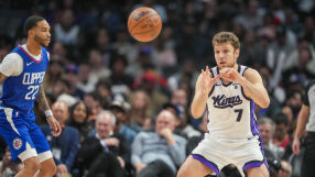 Сакраменто громи, тиха вечер за Везенков (ВИДЕО)