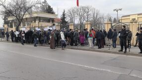 „Продължаваме промяната“ излезе на протест в защита на Лъчезар Ставрев