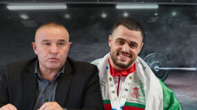 Не заради Стефан Ботев: Карлос Насар подписа договора