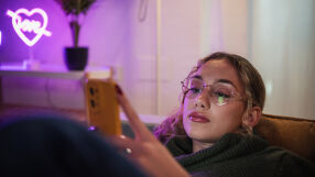 Gen Z: кои са, какво искат и защо са различни — особено в България (ВИДЕО)