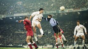 Валенсия и бивши съотборници правят кампания за Любо Пенев (ВИДЕО)