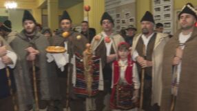 Коледният дух оживява в Телиш: Северняшки песни, обредни хлябове и пъстра трапеза 