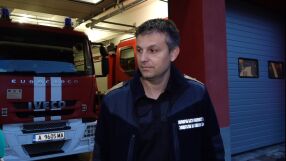 Наводненията в Бургаско: Затворени пътища, 12 семейства са евакуирани