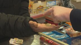 Eврото и рестото: Как купувачите и търговците се подготвят за новата валута?