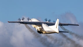 Току-що ремонтиран руски военнотранспортен самолет се разби. Седем души са били на борда