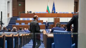 Част от партиите обявиха категоричната си позиция, че трябва да има вот без забавяне