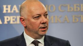 Парламентът гласува днес оставката на кабинета &quot;Желязков&quot;