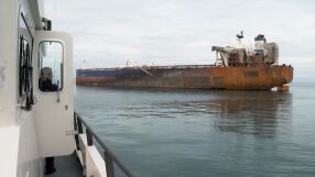 "Морска администрация" разпореди задържането на танкера "Кайрос" 