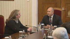 НА ЖИВО: bTV излъчва консултациите при президента за нов кабинет