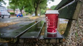 Ще се провали ли продажбата на една от най-известните вериги кафенета?