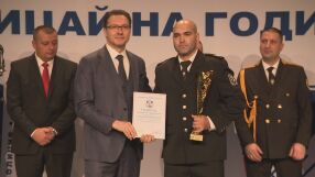 Отличиха служител на МВР, спасил жена от удавяне, за полицай на годината