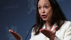 Нобеловият лауреат за мир Мария Мачадо е счупила прешлен при бягство с лодка от Венецуела