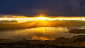 Трите най-добри места в Европа, където да видите зимното слънцестоене