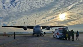 Самолет на ВВС превози медицински екипи за органна трансплантация