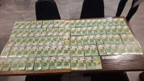 Трима арестувани в София при опит да пласират над 10 000 фалшиви евро (СНИМКИ)