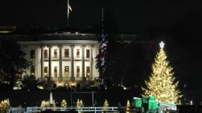 Когато празникът срещне политиката: Коледа в Белия дом