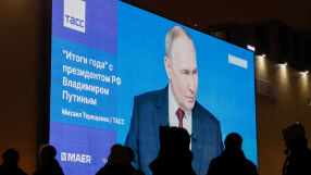 Владимир Путин е готов да започне диалог с Еманюел Макрон