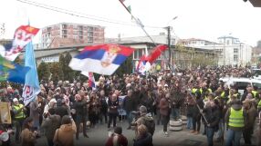 Студентски протести в Сърбия: Недоволство срещу натиск върху университет в Нови пазар