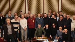 Над 700 души и една кауза - животът на Любослав Пенев