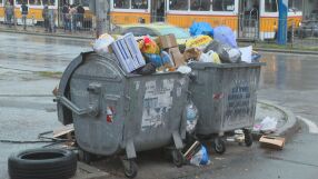 Жители на още 6 района в София се притесняват, че кварталите им остават без сметопочистване