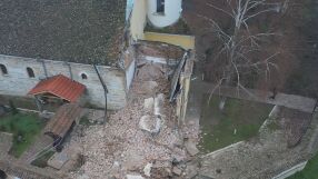 Срутила се кула затвори храма в Брегово на Рождество Христово