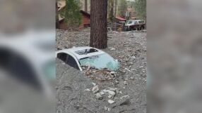 Цели имоти са под отломки и пръст: След силната буря в калифорния - кални свлачища (СНИМКИ)