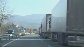 Обмислят безсрочна блокада: Гръцките фермери отново затвориха граничните пунктове