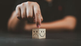 Българите за 2025 г.: По-скоро щастлива в личен план, но не особено добра за страната