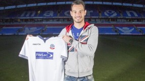 ВИЖТЕ КАК наш национал се заигра с английски фенове!