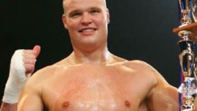 Семи Шийлт показа нагледно защо е смятан за номер едно (ВИДЕО)