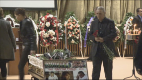 Неутешим Стоичков се сбогува с Туньо (ВИДЕО)