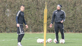 Божинов и Бандаловски титуляри в 150-то дерби на Сърбия (ВИДЕО)