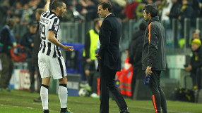 Алегри накара шефовете да избират - той или Бонучи