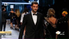 Григор Димитров дефилира на модно ревю в Милано