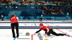 Американци спечелиха първата среща в кърлинга при дебюта на смесените отбори 