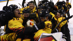 Чудо на олимпийския лед! Германия е на полуфинал